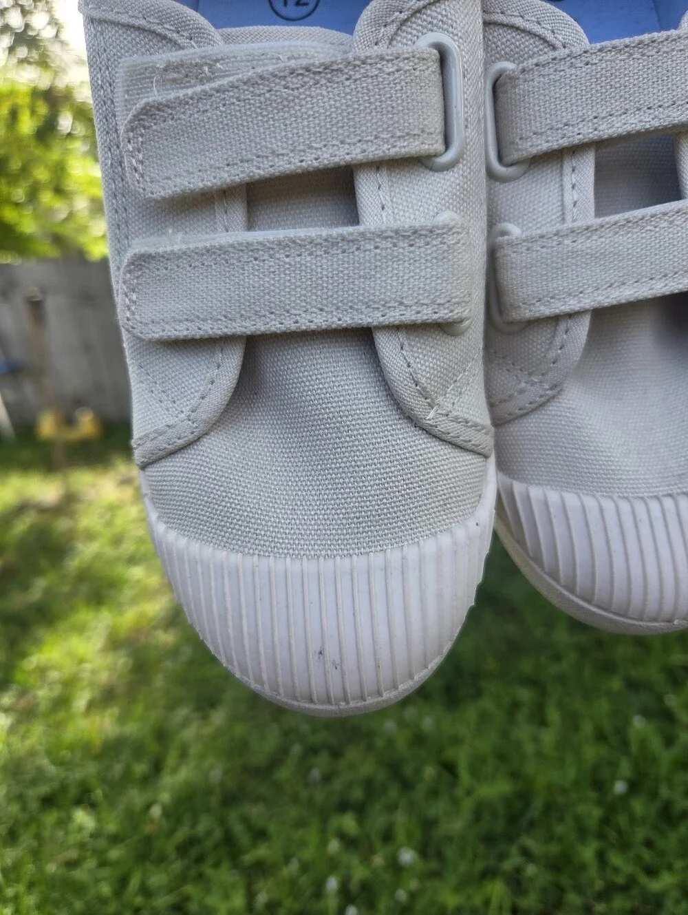 Toddler parker hook and loop closure sneakers - cat & Jack beige Size 12